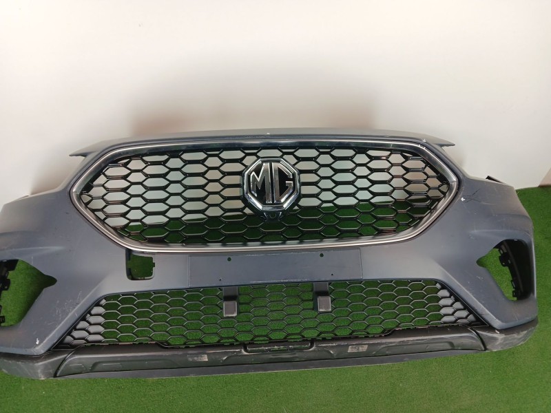 Recambio de paragolpes delantero para mg zs luxury referencia OEM IAM P10628329  