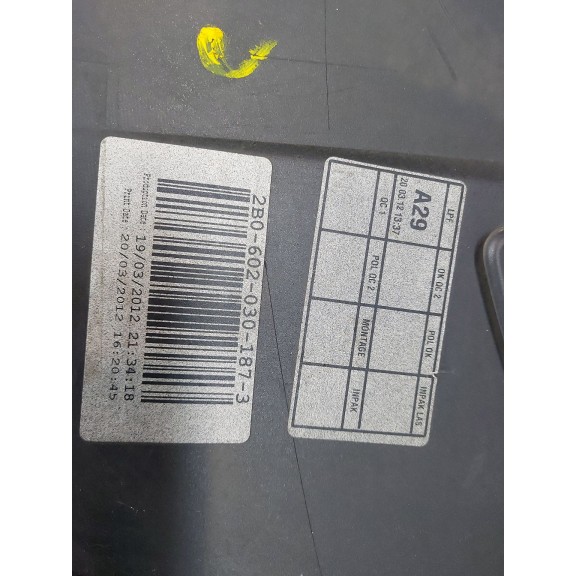 Recambio de paragolpes delantero para volvo s60 i (384) 2.4 d referencia OEM IAM 30744976  