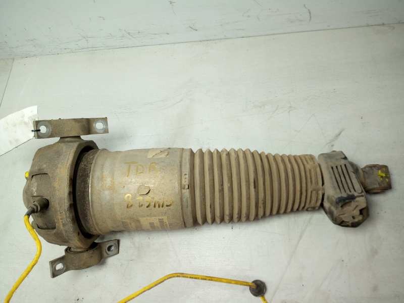 Recambio de amortiguador trasero derecho para volkswagen touareg (7la) tdi r5 referencia OEM IAM 7L6512022E  