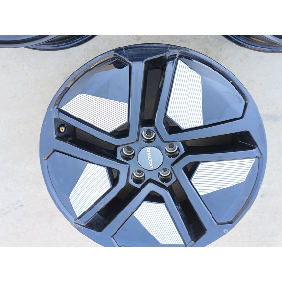 Recambio de juego llantas para omoda 5 referencia OEM IAM 7JX18 ET33 203000180AA X4