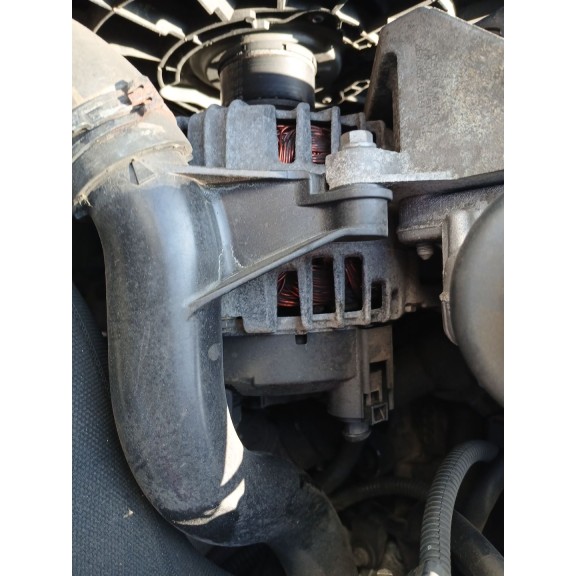Recambio de alternador para seat exeo st (3r5) 2.0 tdi referencia OEM IAM   