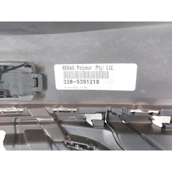 Recambio de paragolpes delantero para volkswagen polo vi (aw1, bz1, ae1) 1.0 referencia OEM IAM 2CS807221H  