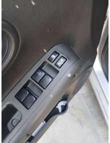 Recambio de mando elevalunas delantero izquierdo para nissan cube (z12) 1.6 16v referencia OEM IAM   