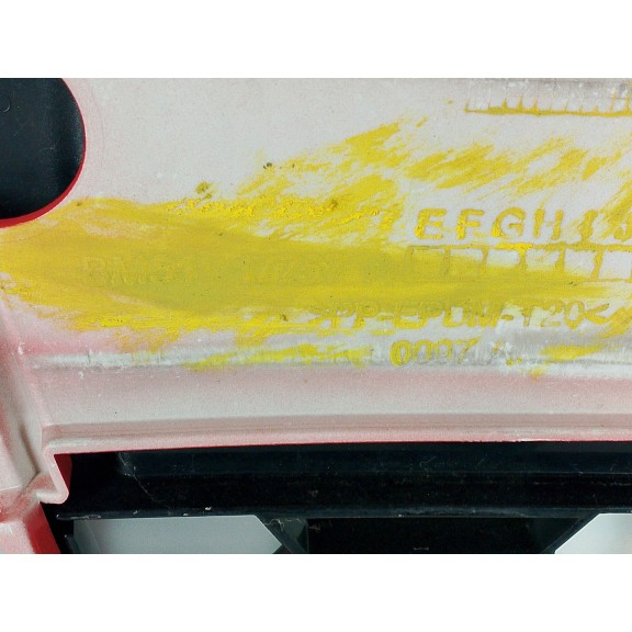 Recambio de paragolpes delantero para ford focus iii 2.0 tdci referencia OEM IAM BM5117757A  