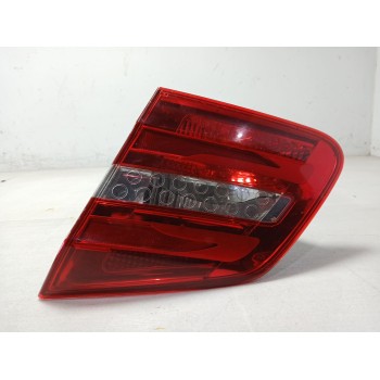 PILOTO TRASERO DERECHO INTERIOR A2469066400 