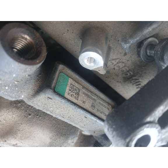 Recambio de despiece motor para ssangyong rodius i 2.7 xdi referencia OEM IAM D27DT  