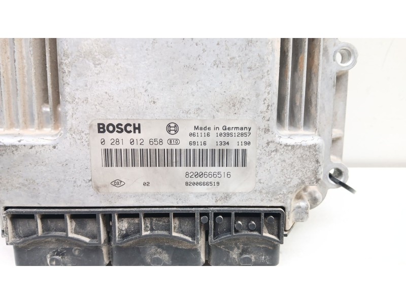 Recambio de centralita motor uce para nissan primastar furgoneta (x83) 2.0 dci 115 referencia OEM IAM 0281012658 8200666516 