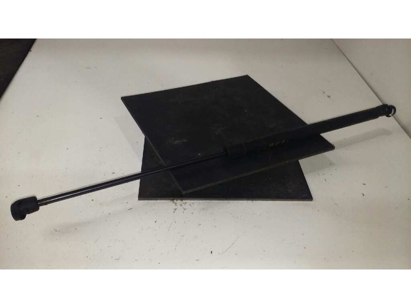 Recambio de amortiguadores capo para seat toledo (1m2) stella referencia OEM IAM 1M0823359A  