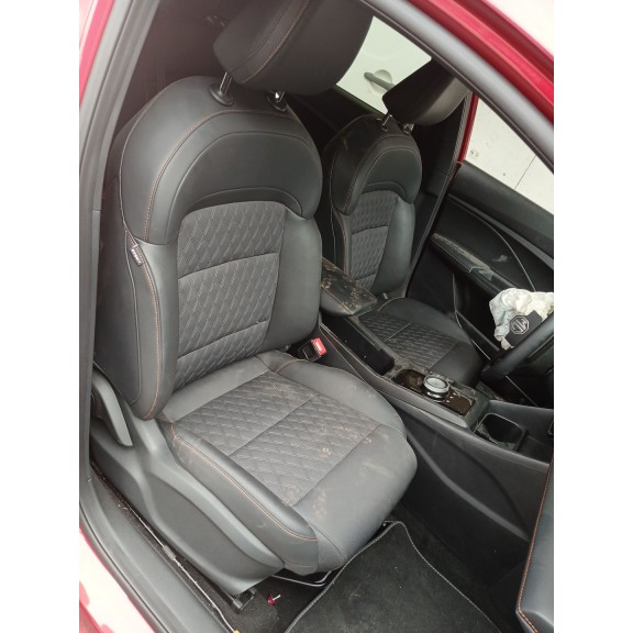 Recambio de juego asientos completo para mg mg 3 1.5 hybrid referencia OEM IAM   