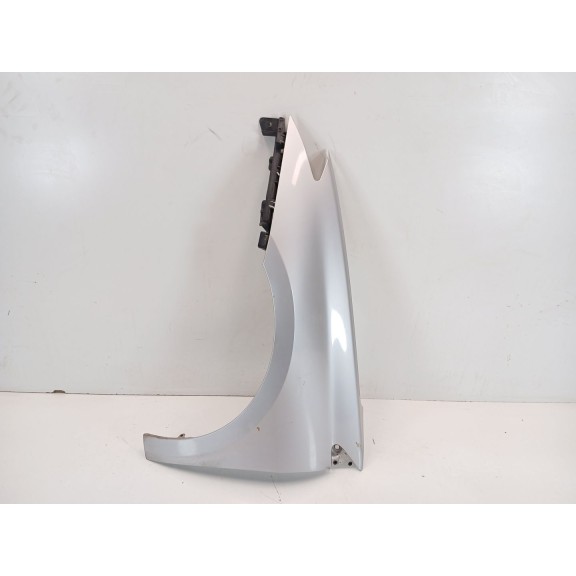 Recambio de aleta delantera izquierda para renault laguna iii dynamique referencia OEM IAM 631010032R  