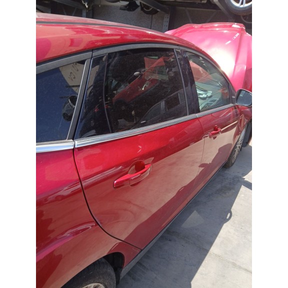 Recambio de puerta trasera derecha para ford focus iii 1.6 tdci referencia OEM IAM   