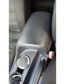 Recambio de apoyabrazos central para kia cee´d (jd) 1.4 crdi 90 referencia OEM IAM 84651a2000 84667a2000 96120a2000 2