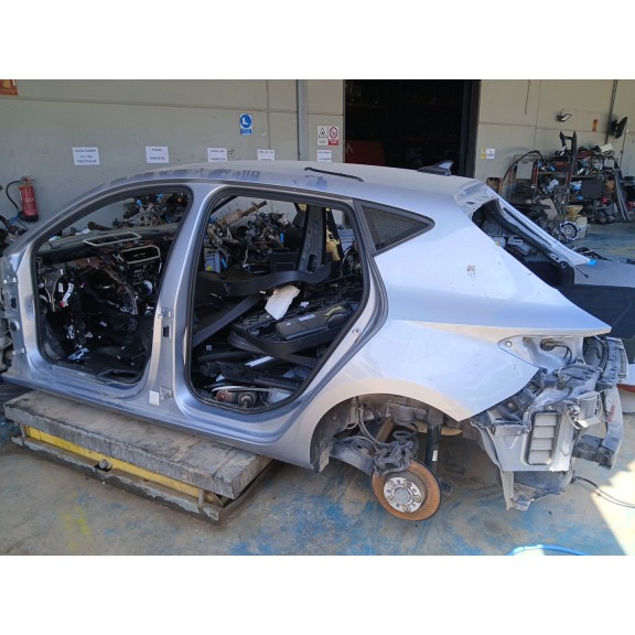 Recambio de carroceria para seat leon (kl1, klg) 2.0 tdi referencia OEM IAM   