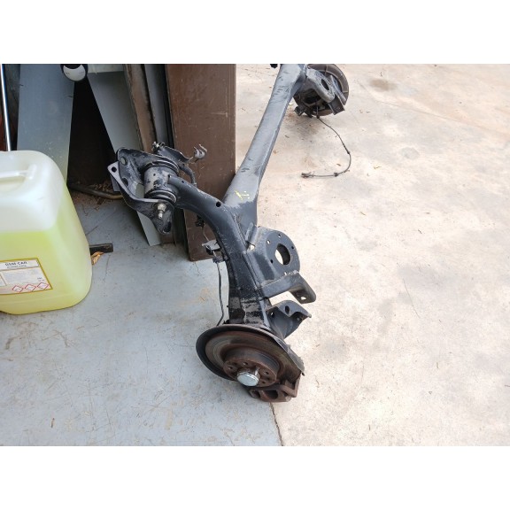 Recambio de puente trasero para fiat 500 l (330) basic referencia OEM IAM  FRENO DISCO ABS 