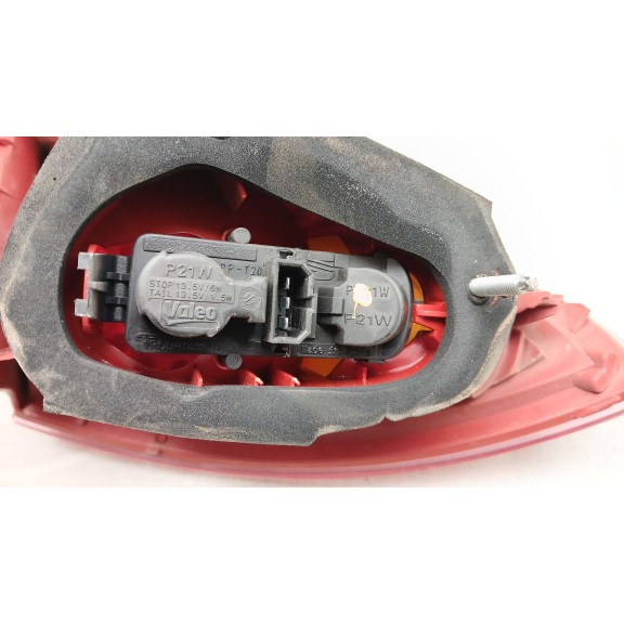 Recambio de piloto trasero derecho para seat leon (1p1) 1.6 tdi referencia OEM IAM 1P0945096  