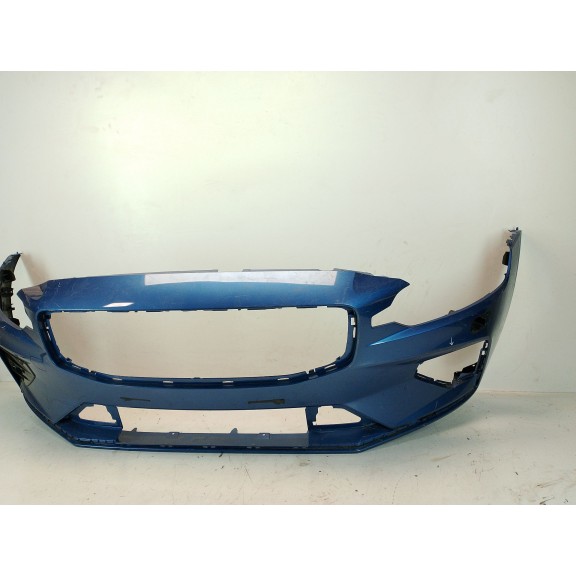 Recambio de paragolpes delantero para volvo v60 ii (225) d4 polestar awd referencia OEM IAM 31690530  