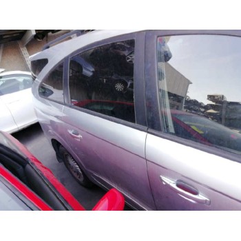 Recambio de puerta trasera derecha para ssangyong rodius 2.7 turbodiesel cat referencia OEM IAM   