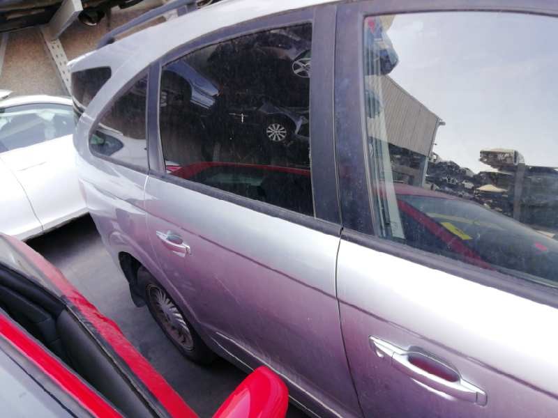 Recambio de puerta trasera derecha para ssangyong rodius 2.7 turbodiesel cat referencia OEM IAM   