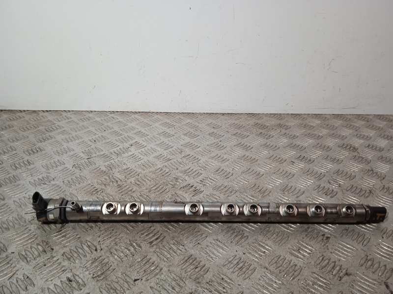 Recambio de rampa inyectora para bmw serie 5 touring (f11) 3.0 turbodiesel referencia OEM IAM 0445216031 780012401 
