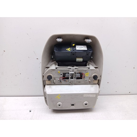 Recambio de luz interior para ssangyong rodius i 2.7 xdi referencia OEM IAM 8110021001 8371021000 