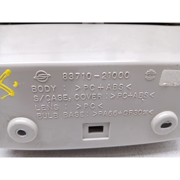 Recambio de luz interior para ssangyong rodius i 2.7 xdi referencia OEM IAM 8110021001 8371021000 