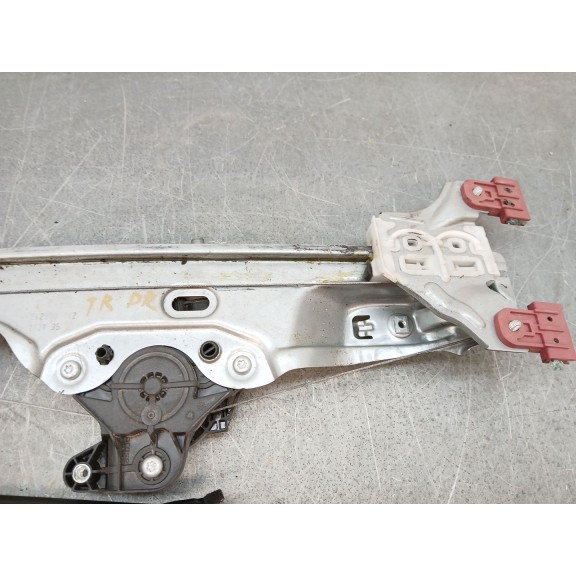 Recambio de elevalunas delantero derecho para nissan qashqai iii (j12) 1.3 dig-t referencia OEM IAM E42990102  