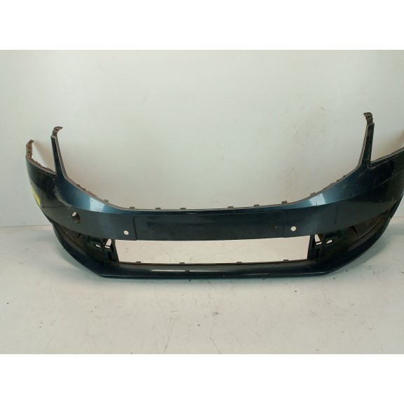 Recambio de paragolpes delantero para skoda octavia iii combi (5e5, 5e6) 2.0 tsi referencia OEM IAM 5E0807221N  