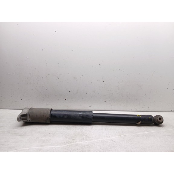 Recambio de amortiguador trasero derecho para mazda cx-5 (kf) 2.0 referencia OEM IAM kb8m28700a  