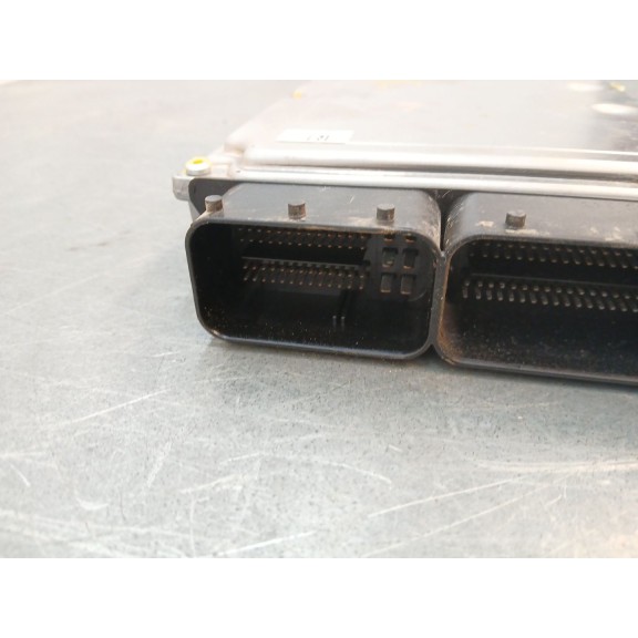 Recambio de centralita motor uce para bmw serie 5 touring (e61) 525d referencia OEM IAM 0281015130  