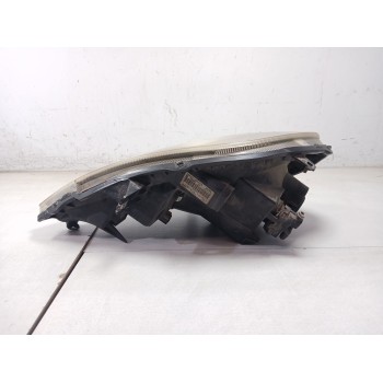 Recambio de faro derecho para nissan primastar furgoneta (x83) 2.0 dci 115 referencia OEM IAM 8200701356  93859830