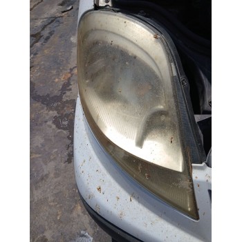 Recambio de faro derecho para nissan primastar furgoneta (x83) 2.0 dci 115 referencia OEM IAM 8200701356  93859830