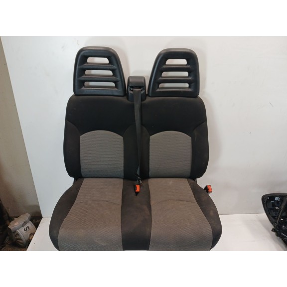 Recambio de asiento delantero derecho para iveco daily pr cabina doble 29 l... batalla 3450 referencia OEM IAM  DOBLE 