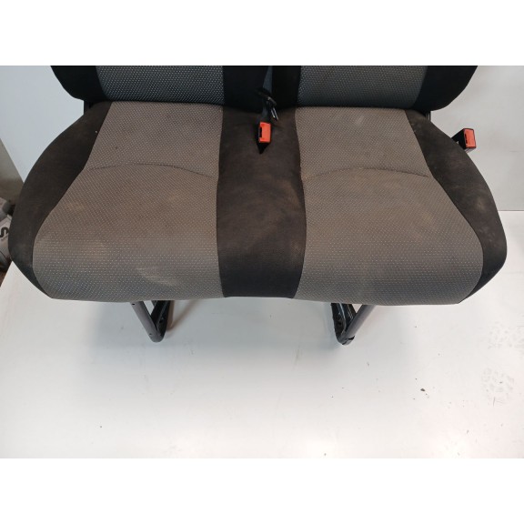 Recambio de asiento delantero derecho para iveco daily pr cabina doble 29 l... batalla 3450 referencia OEM IAM  DOBLE 