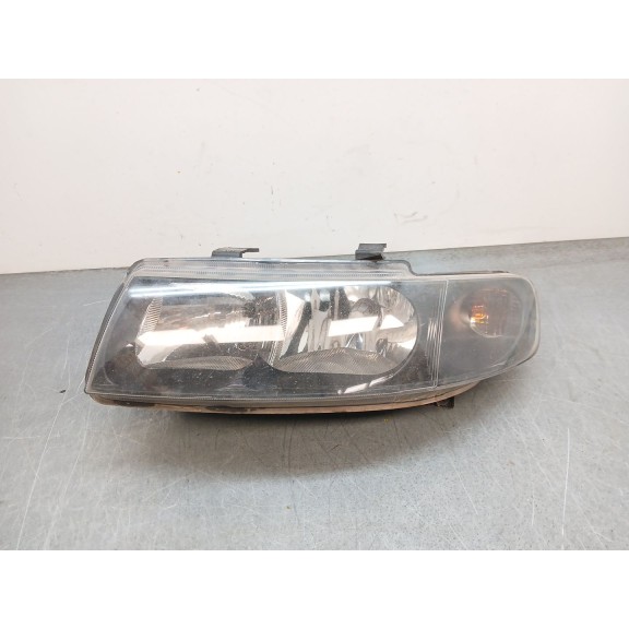 Recambio de faro izquierdo para seat leon (1m1) 1.9 tdi referencia OEM IAM 04HCRPL02A011  