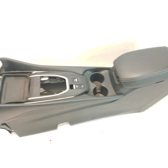 Recambio de apoyabrazos central para nissan qashqai iii (j12) 1.3 dig-t referencia OEM IAM 969206UM0A  969116UN0A