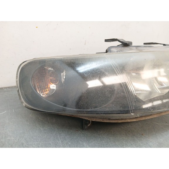 Recambio de faro derecho para seat leon (1m1) 1.9 tdi referencia OEM IAM 67742701 1M1941002D 