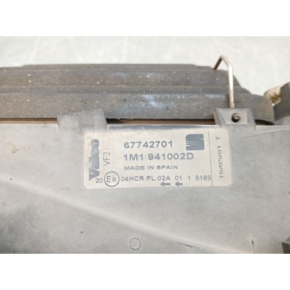 Recambio de faro derecho para seat leon (1m1) 1.9 tdi referencia OEM IAM 67742701 1M1941002D 