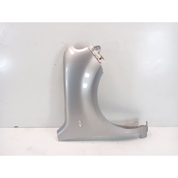 Recambio de aleta delantera derecha para nissan cube (z12) 1.6 16v referencia OEM IAM F31001FAMA  