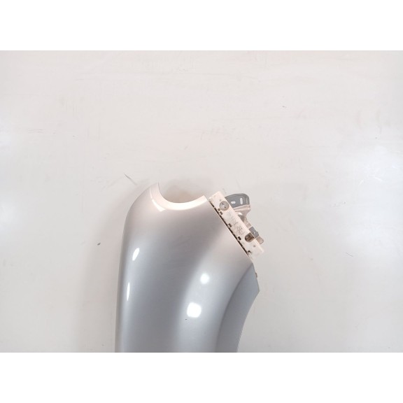 Recambio de aleta delantera derecha para nissan cube (z12) 1.6 16v referencia OEM IAM F31001FAMA  