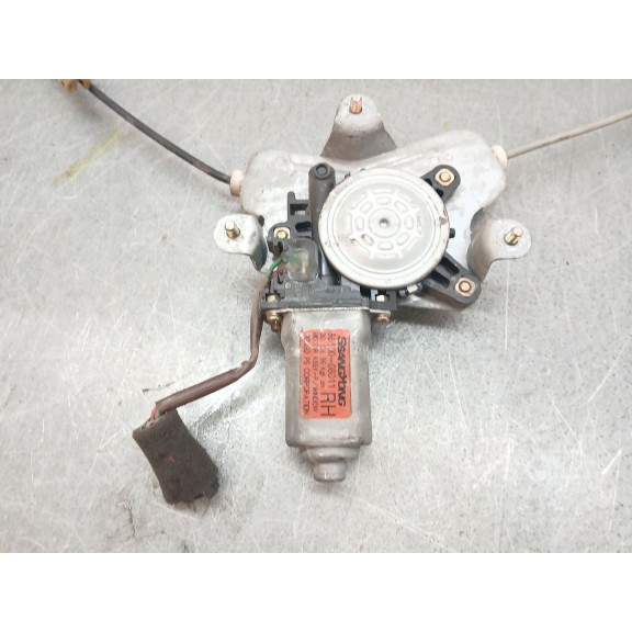 Recambio de elevalunas delantero derecho para ssangyong rexton 2.7 turbodiesel cat referencia OEM IAM 8810008011  