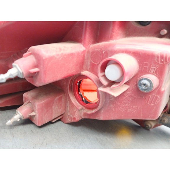 Recambio de piloto trasero derecho para kia cee´d (jd) 1.4 crdi 90 referencia OEM IAM   