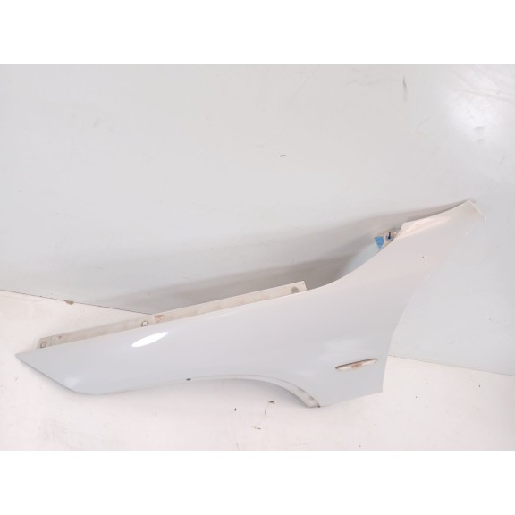 Recambio de aleta delantera izquierda para bmw x1 (e84) 2.0 turbodiesel cat referencia OEM IAM   