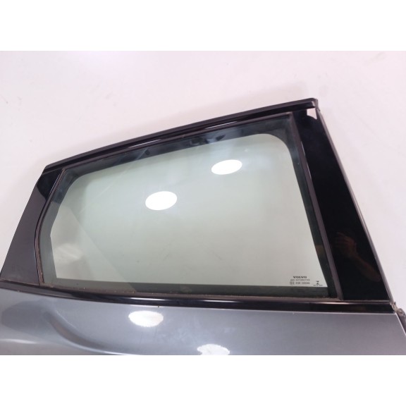 Recambio de puerta trasera derecha para volvo v40 hatchback (525) d2 referencia OEM IAM 32351000  