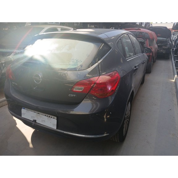 opel astra j (p10) del año 2015