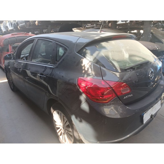 opel astra j (p10) del año 2015