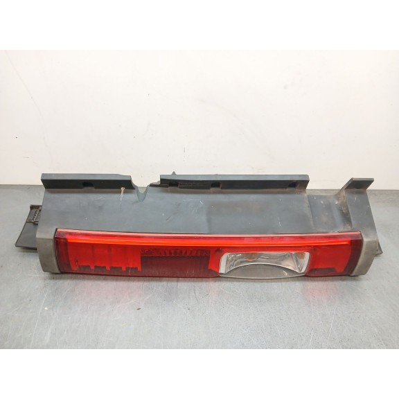 Recambio de piloto trasero izquierdo para nissan primastar furgoneta (x83) 2.0 dci 115 referencia OEM IAM   