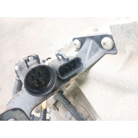 Recambio de caja cambios para kia sorento 2.5 crdi referencia OEM IAM  5V 4X4 