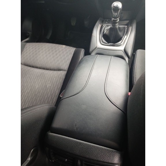 Recambio de apoyabrazos central para nissan x-trail iii (t32_, t32r, t32rr) 1.7 dci referencia OEM IAM   