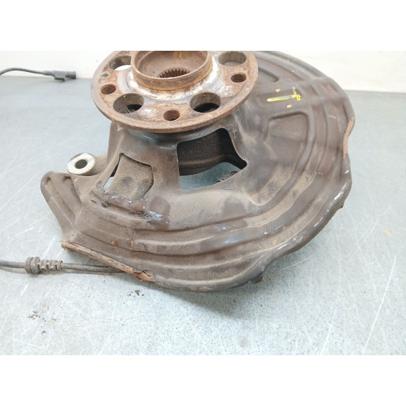 Recambio de mangueta delantera izquierda para mercedes-benz clase b (w246) b 180 cdi be (246.200) referencia OEM IAM A2464210520