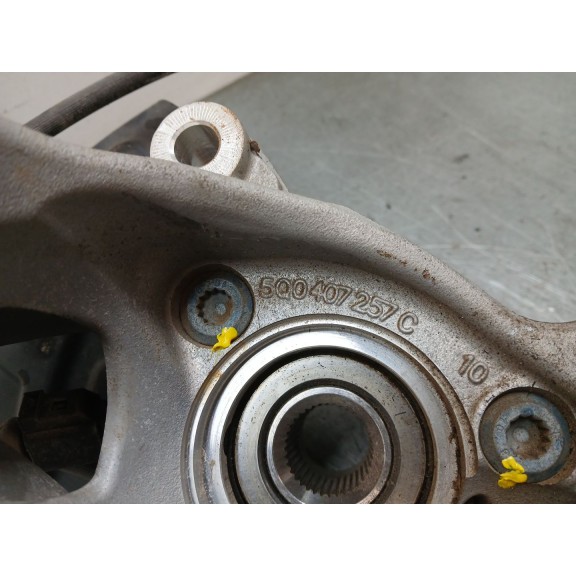 Recambio de mangueta delantera izquierda para volkswagen tiguan advance bmt referencia OEM IAM 5Q04072257C  